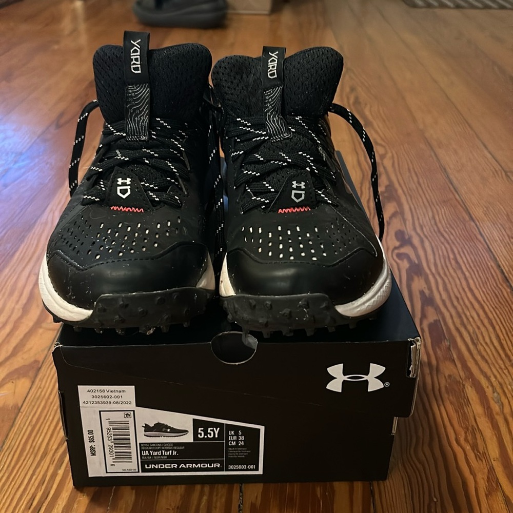 Under Armour Youth Cleats Baseball soccer